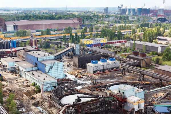 Fabriek gronden van boven gezien. — Stockfoto
