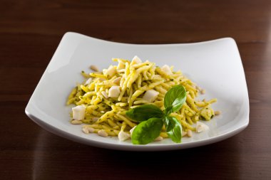 pesto, İtalyan yemeği ile Trofie