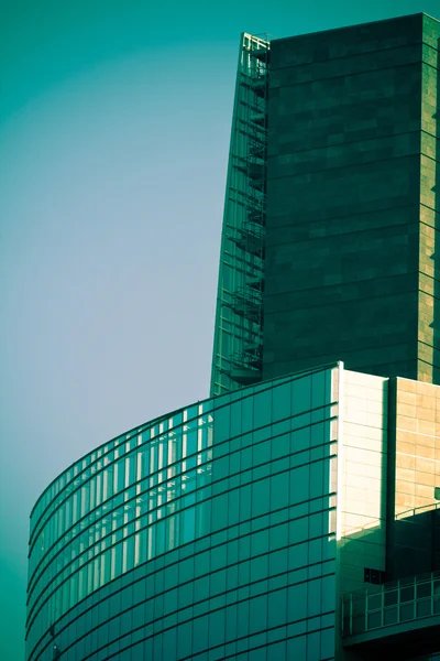 Grattacielo a Milano — Foto Stock
