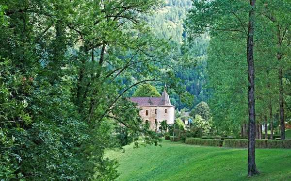 Château en forêt — Photo