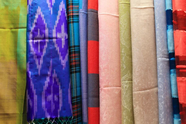 Têxteis multicoloridos — Fotografia de Stock