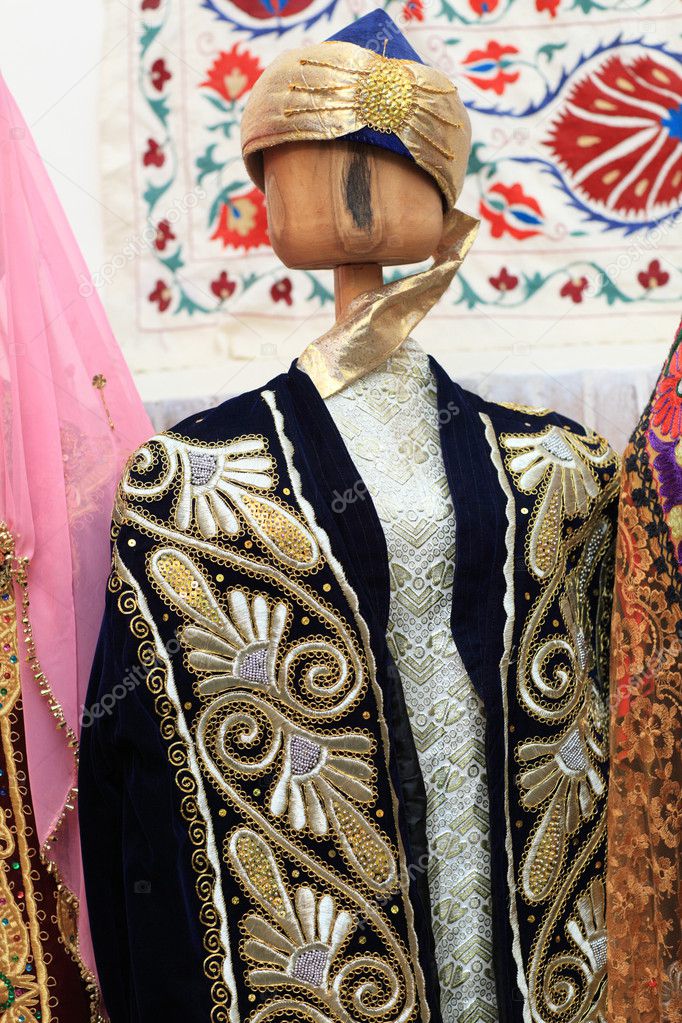 National uzbek male clothes