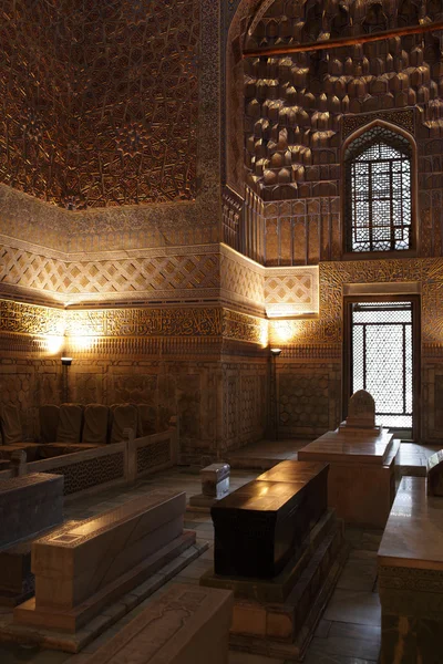 Binnen het mausoleum gur-e amir — Stockfoto