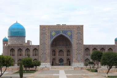 Tilya-Kori Madrasah in Samarkand clipart