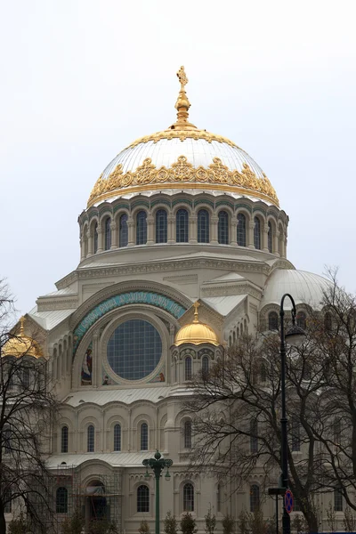 Veduta della cattedrale navale di San Nicola a Kronstadt — Foto Stock
