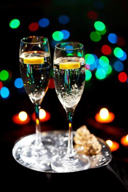 Flutes of champagne clipart