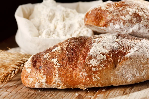 Fresh bread on the table — Stock Photo, Image