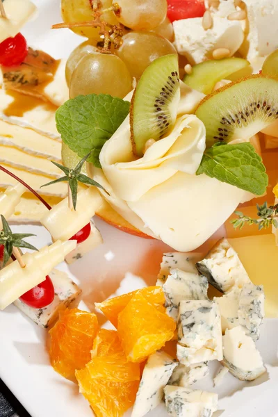 Assiette de fromage — Photo
