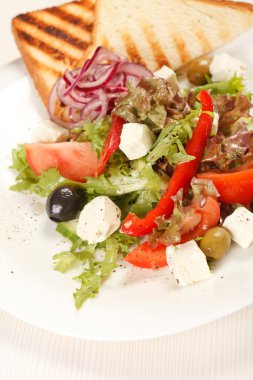 Yunan salatası