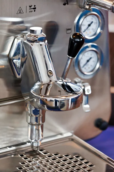 Modern kahve makinesi. — Stok fotoğraf