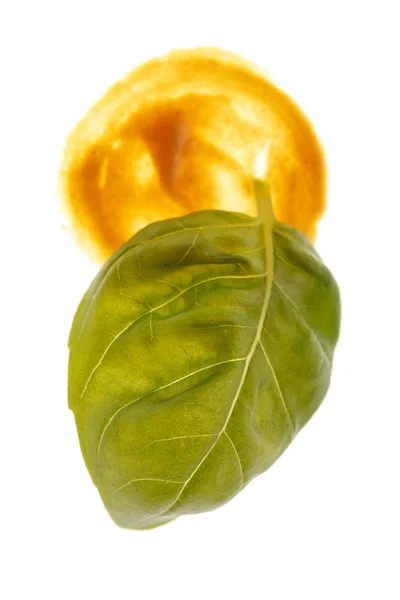 Cream and leaf — Stock Photo, Image
