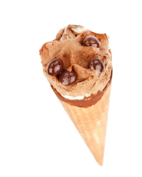 Мороженое в конусе — стоковое фото