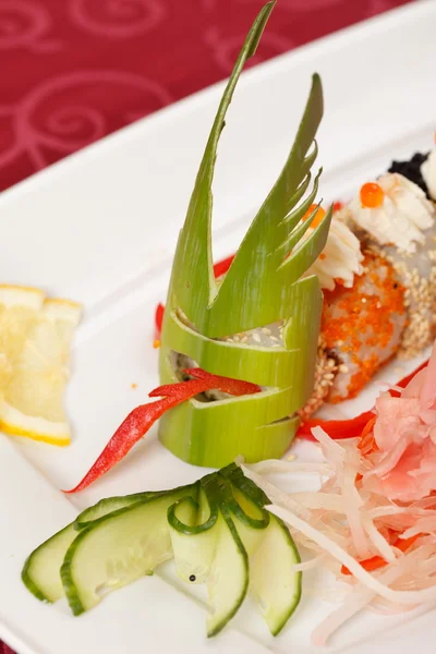 Sushi na talíři — Stock fotografie