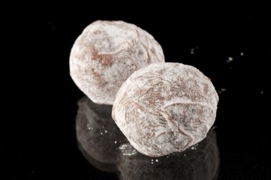 Çikolatalı truffle