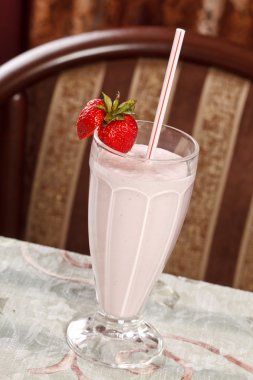 Çilekli Smoothie