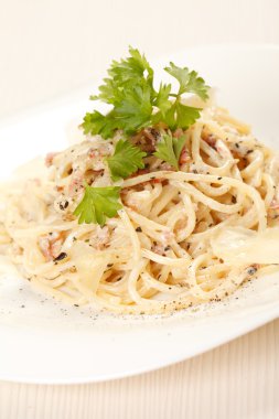 spagetti carbonara