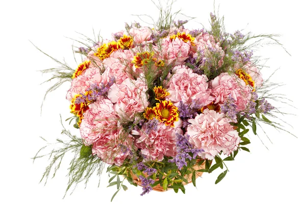 Ładne kwiaty w koszyku — Zdjęcie stockowe