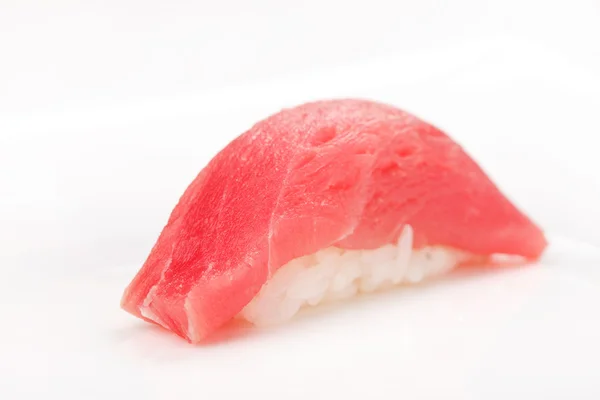 Sushi sur le blanc — Photo