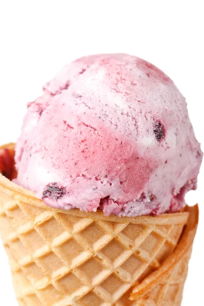 Ягодное мороженое — стоковое фото