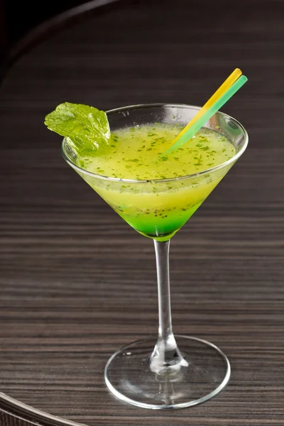 Cocktail with kiwi — Stock Photo, Image