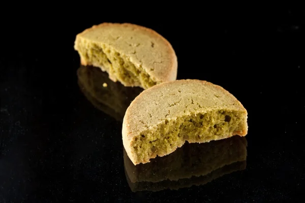 Tasty cookie with green tea — Stock Photo, Image