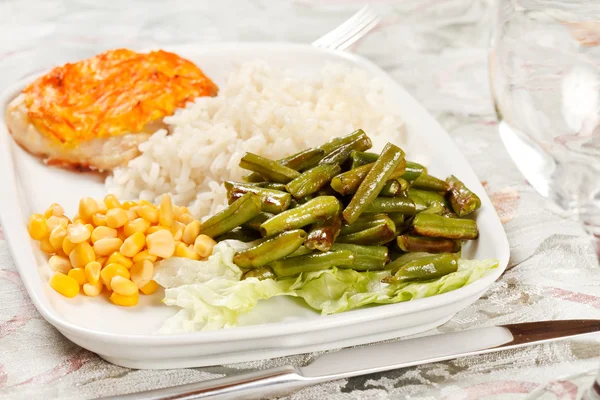 stock image Fish with rice and vegetables