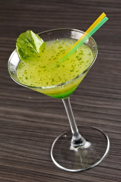 Cocktail met kiwi — Stockfoto