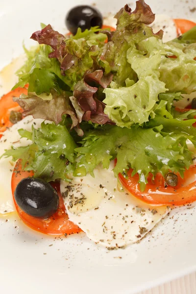Mozzarella and tomato — Stock Photo, Image