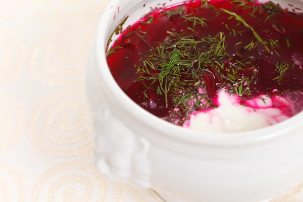 Červená polévka s bylinkami & koření — Stock fotografie