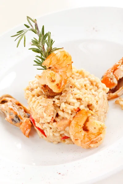 Heerlijke risotto met zeevruchten — Stockfoto