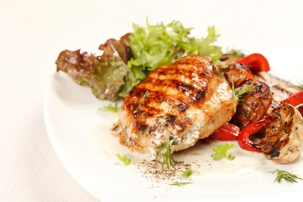 Chicken Steak with vegetables — Stock Photo, Image