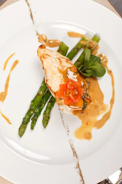 stock image Chicken with asparagus