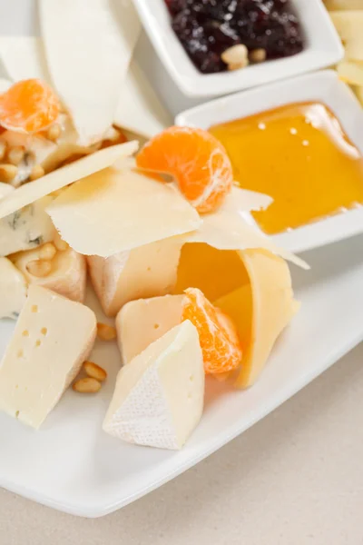 Talířek sýra — Stock fotografie