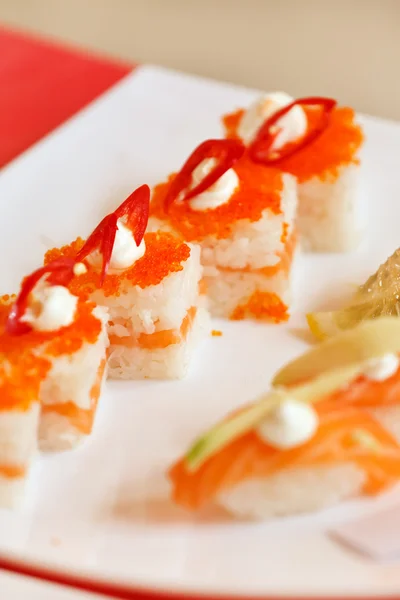 Sushi di atas meja — Stok Foto