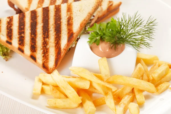 Сендвичі з французької смаженої картоплі — стокове фото