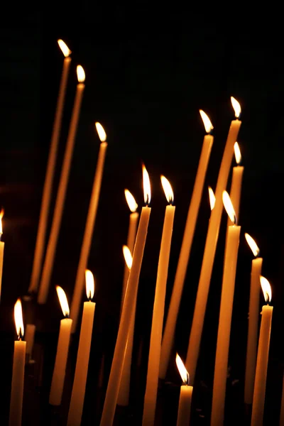 Svíčky v kostele — Stock fotografie