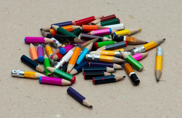 Un tas de crayons de couleur — Photo