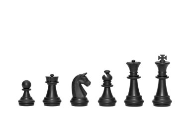 Beyaz arkaplanda izole satranç figürleri