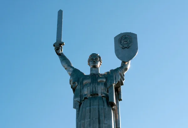 Estatua de la Patria, en Kiev, Ucrania — Foto de Stock