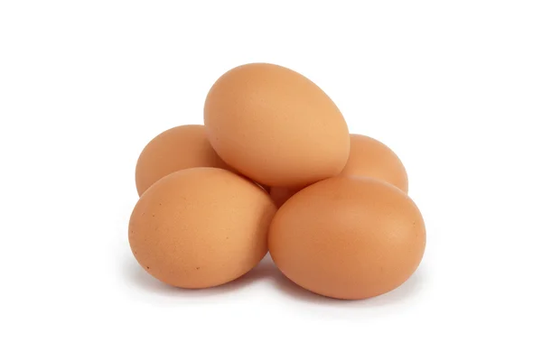 Яйця на білому — стокове фото