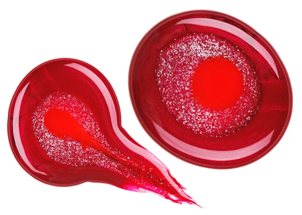 Rode nagellak (glazuur) druppels monster, geïsoleerd op wit — Stockfoto