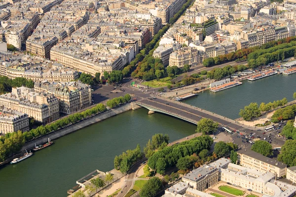 Вид до Парижа з висоти d'Eiffel тур — стокове фото