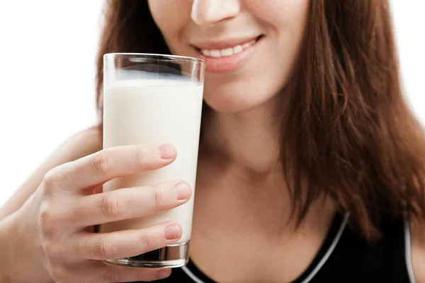 Kobieta pije mleko — Zdjęcie stockowe