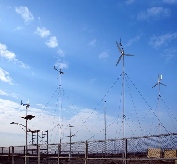 Medida do vento Estação meteorológica — Fotografia de Stock