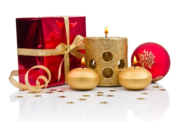 Vánoční dekorace se zlatými svíčkami — Stock fotografie