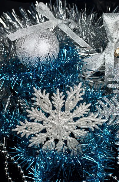 Décoration de Noël et flocon de neige argenté — Photo