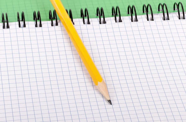 Notatnik i ołówek. — Zdjęcie stockowe