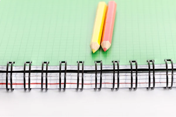 Notebook a tužky. — Stock fotografie