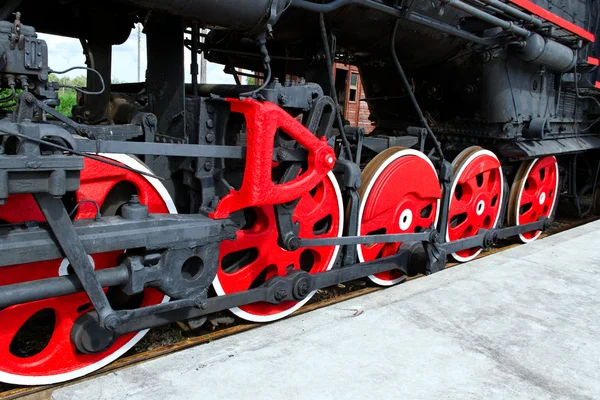 Roues de la locomotive . — Photo