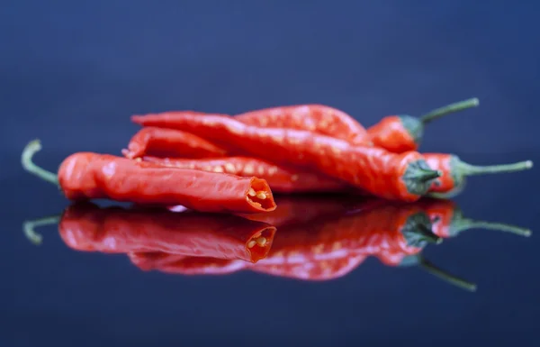 Rode chilipepertjes — Stockfoto